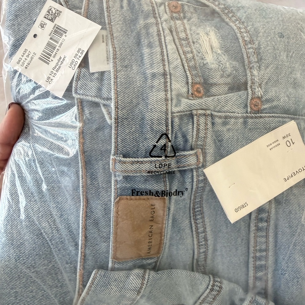 American Eagle Light Blue Denim Jeans